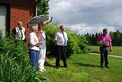 Hännilänmäen pihalla