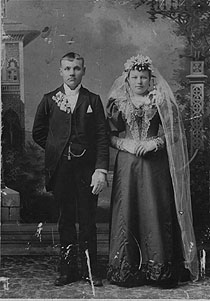 Kalle Suihkonen wedding picture, Carl Hill